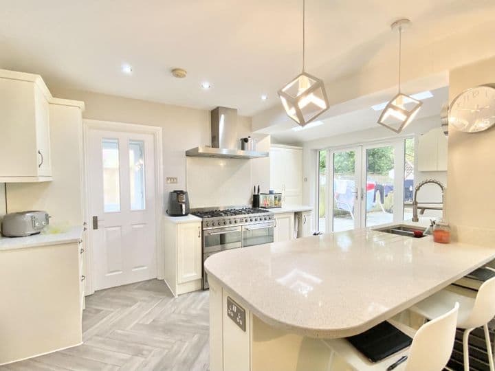 5 bedrooms house for sale in Southampton, United Kingdom - Image 9