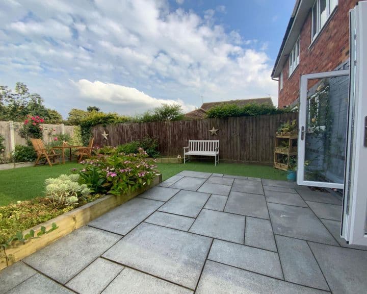 3 bedrooms house for sale in Redditch, United Kingdom - Image 7