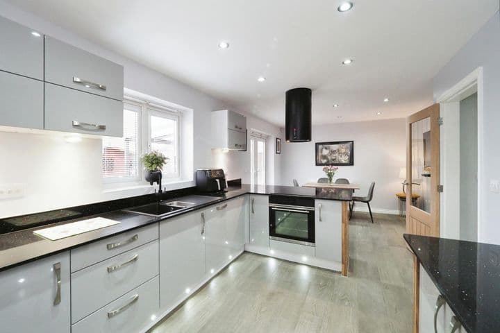 4 bedrooms house for sale in Nottingham, United Kingdom - Image 3