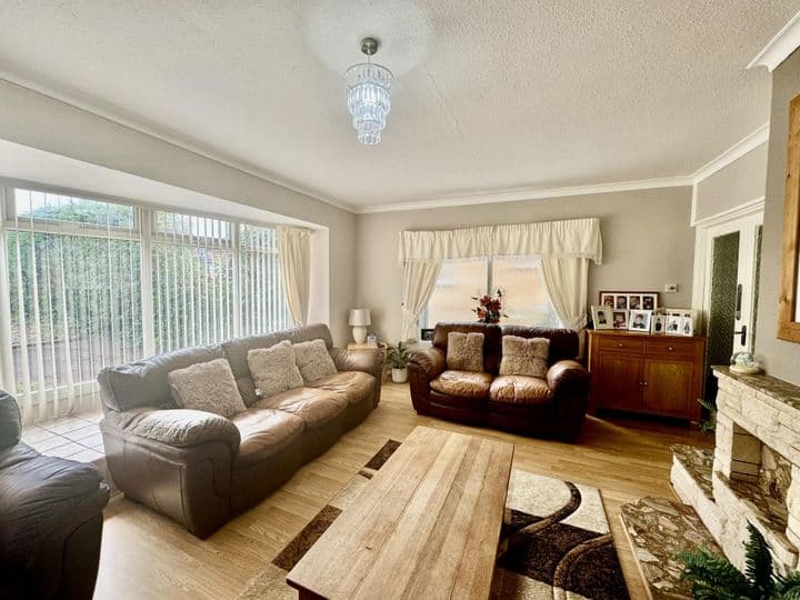 4 bedrooms house for sale in Solihull, United Kingdom - Image 5