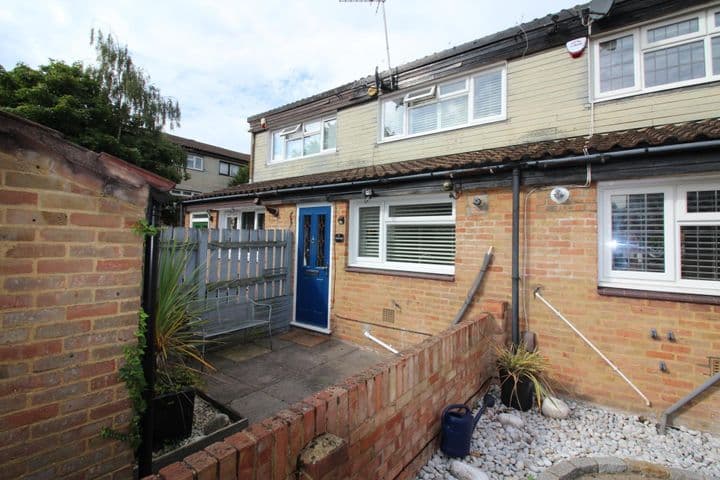 2 bedrooms house for sale in Uxbridge, United Kingdom - Image 2