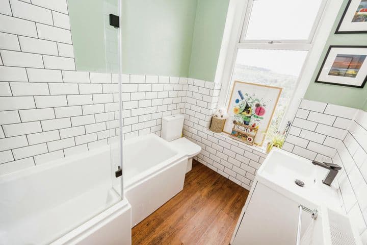 3 bedrooms house for sale in Sowerby Bridge, United Kingdom - Image 11