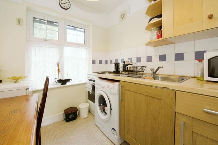 4 bedrooms house for sale in Wembley, United Kingdom - Image 10