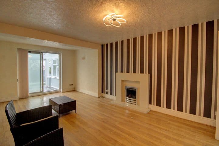 2 bedrooms house for sale in Bolton, United Kingdom - Image 3