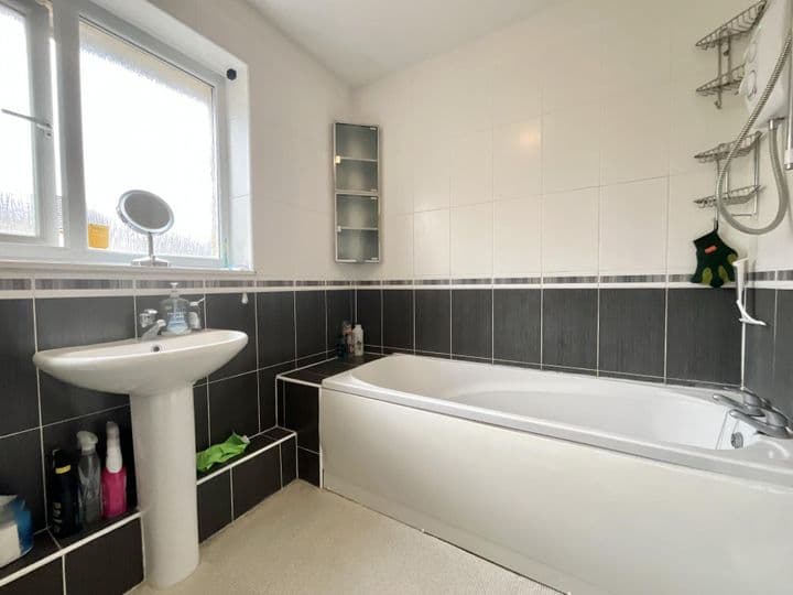 2 bedrooms house for sale in Nottingham, United Kingdom - Image 3