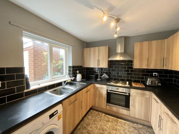 2 bedrooms house for sale in Nottingham, United Kingdom - Image 8