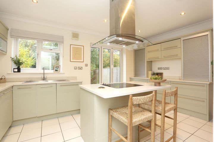 4 bedrooms house for sale in Bromley, United Kingdom - Image 7