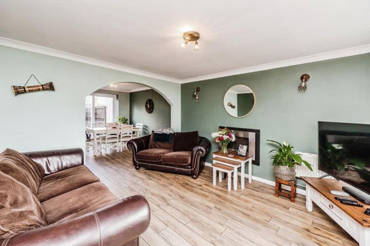 3 bedrooms house for sale in Newcastle Upon Tyne, United Kingdom - Image 2