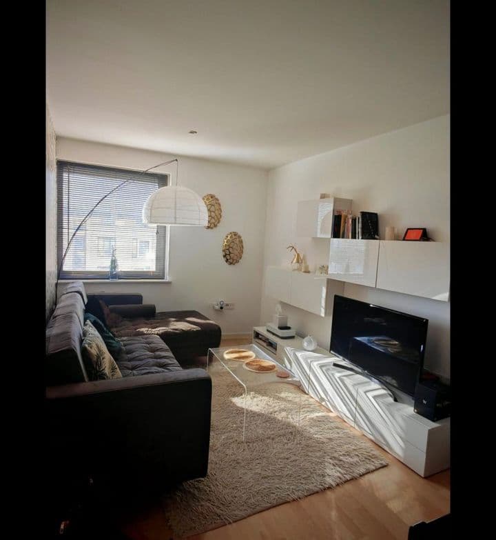 Apartment for sale in London, United Kingdom - Image 2