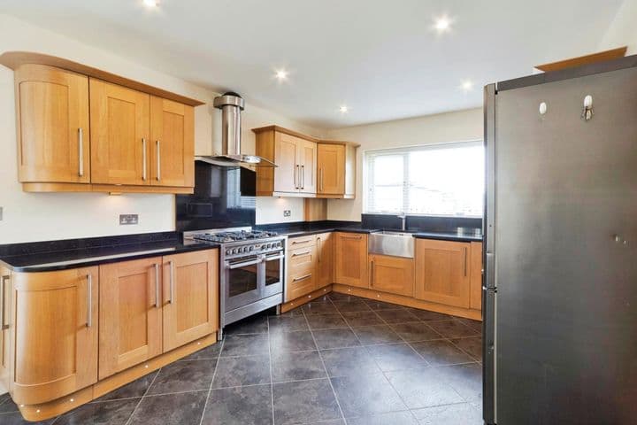 3 bedrooms house for sale in Bradford, United Kingdom - Image 4