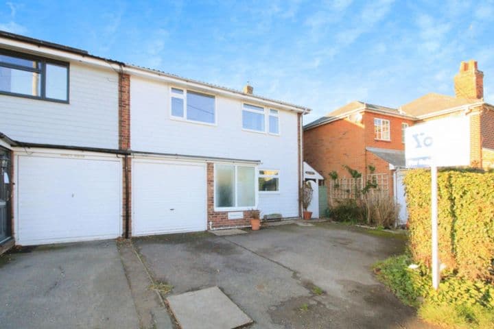 3 bedrooms house for sale in Colchester, United Kingdom - Image 2