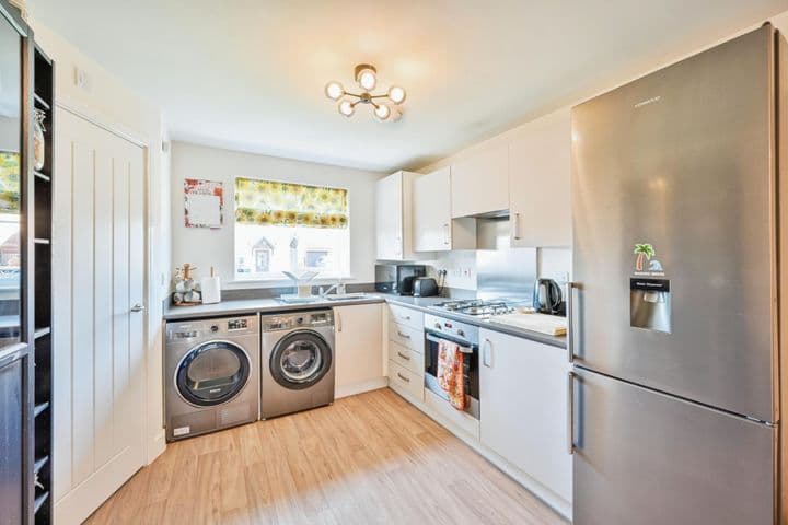 3 bedrooms house for sale in Stafford, United Kingdom - Image 5