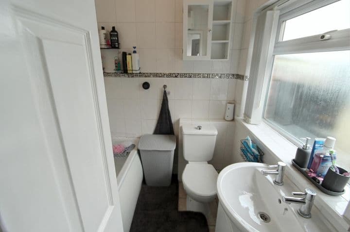 2 bedrooms house for sale in Wednesbury, United Kingdom - Image 12