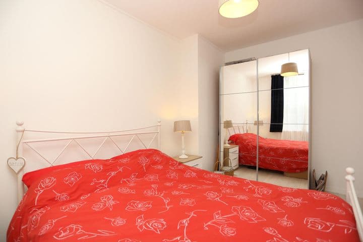 2 bedrooms apartment for sale in London, United Kingdom - Image 7