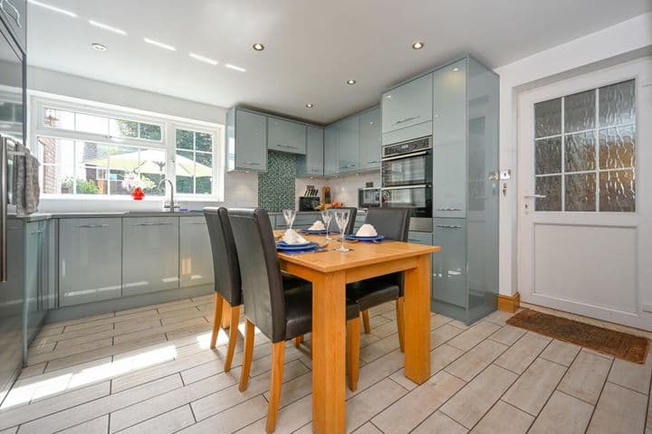 4 bedrooms house for sale in Newport, United Kingdom - Image 3