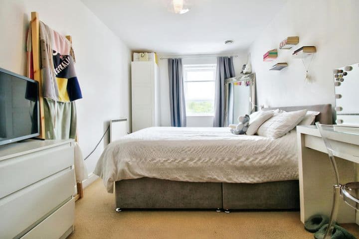 2 bedrooms apartment for sale in Manchester, United Kingdom - Image 11