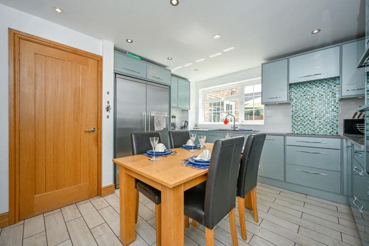 4 bedrooms house for sale in Newport, United Kingdom - Image 7