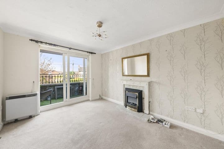 2 bedrooms house for sale in High Wycombe, United Kingdom - Image 2