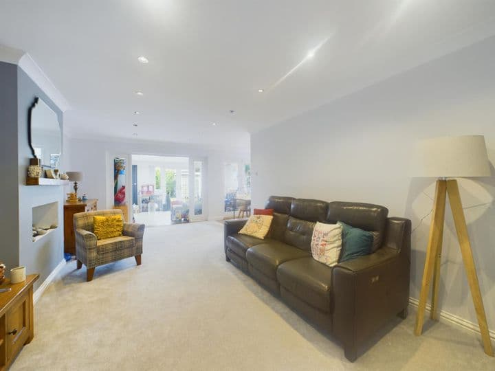 4 bedrooms house for sale in Rayleigh, United Kingdom - Image 4