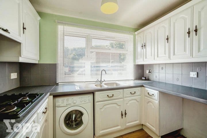 3 bedrooms house for sale in Gillingham, United Kingdom - Image 3