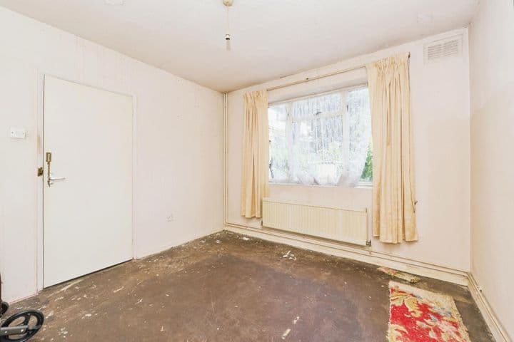 3 bedrooms house for sale in Southall, United Kingdom - Image 4