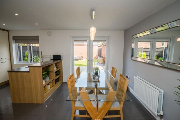 3 bedrooms house for sale in Wrexham County Borough, United Kingdom - Image 9