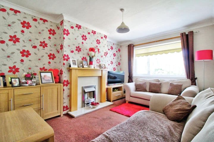 2 bedrooms house for sale in Hornchurch, United Kingdom - Image 3