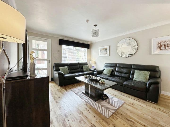 2 bedrooms house for sale in Paisley, United Kingdom - Image 3