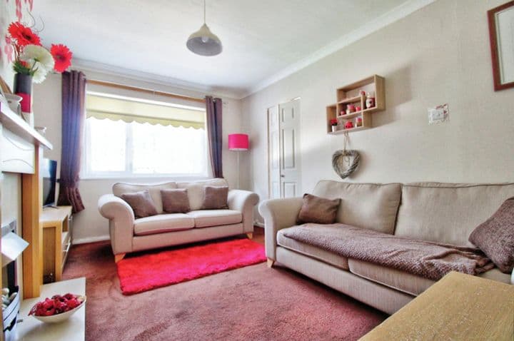 2 bedrooms house for sale in Hornchurch, United Kingdom - Image 8