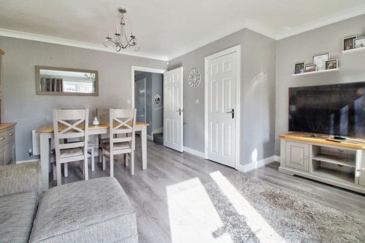 3 bedrooms house for sale in Rotherham, United Kingdom - Image 3