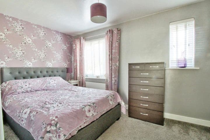 3 bedrooms house for sale in Rotherham, United Kingdom - Image 10