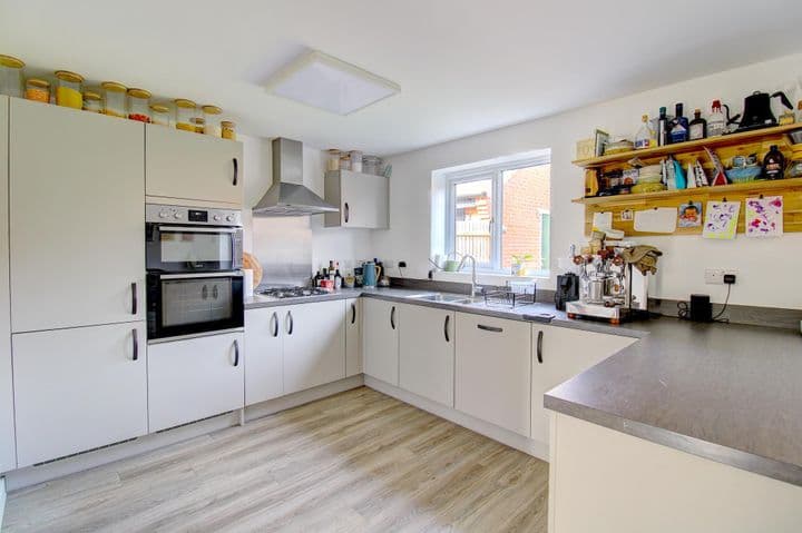 4 bedrooms house for sale in Lichfield, United Kingdom - Image 5