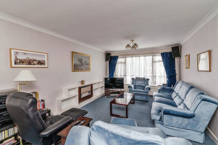 4 bedrooms house for sale in Westcliff-On-Sea, United Kingdom - Image 5