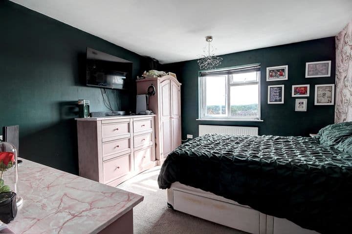 3 bedrooms house for sale in Basingstoke, United Kingdom - Image 9