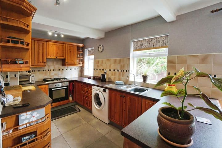 3 bedrooms house for sale in Dudley, United Kingdom - Image 3