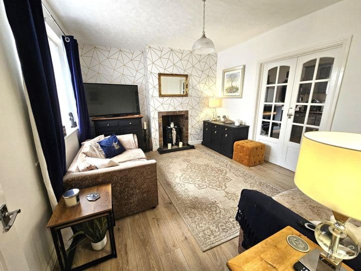 3 bedrooms house for sale in Northwich, United Kingdom - Image 3