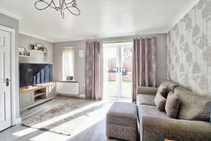 3 bedrooms house for sale in Rotherham, United Kingdom - Image 4