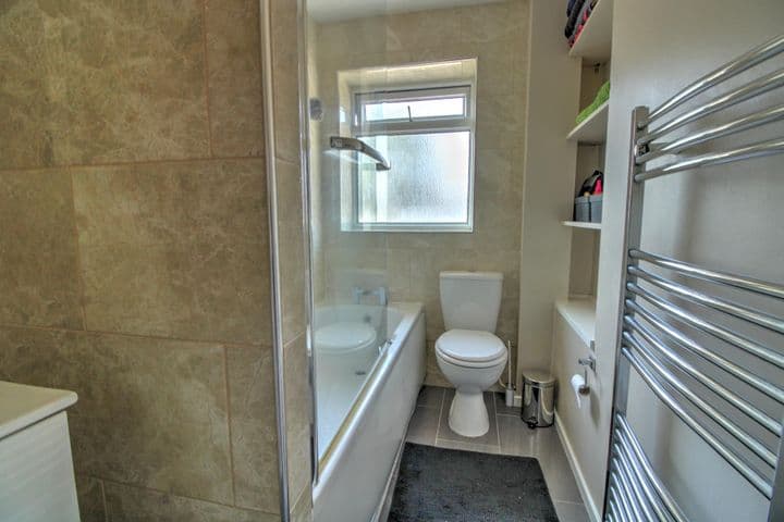 2 bedrooms house for sale in Swindon, United Kingdom - Image 6