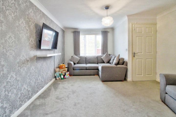 3 bedrooms house for sale in Rotherham, United Kingdom - Image 5