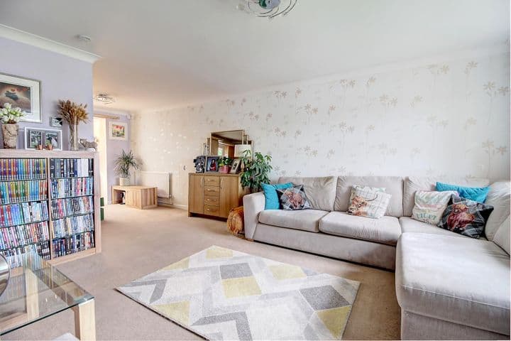 3 bedrooms house for sale in Basingstoke, United Kingdom - Image 7