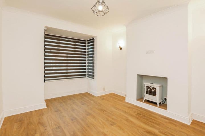 3 bedrooms house for sale in Grantham, United Kingdom - Image 3