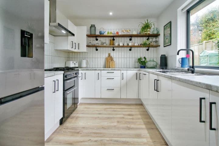 3 bedrooms house for sale in Tunbridge Wells, United Kingdom - Image 3