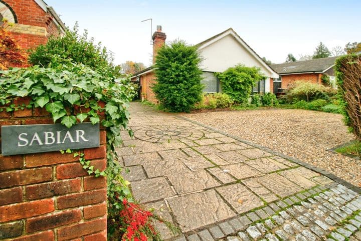 3 bedrooms house for sale in Tunbridge Wells, United Kingdom - Image 2