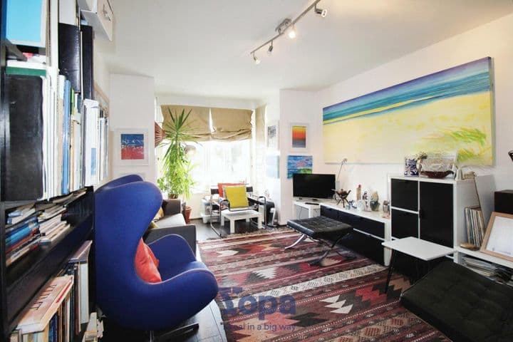 2 bedrooms apartment for sale in Cambridge, United Kingdom - Image 3