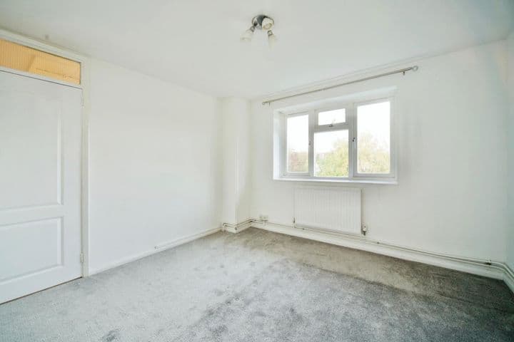 3 bedrooms apartment for sale in London, United Kingdom - Image 8