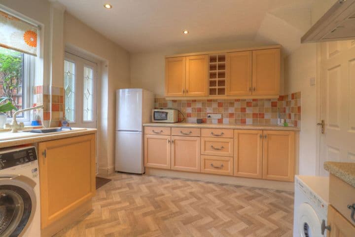 3 bedrooms house for sale in Leicester, United Kingdom - Image 3